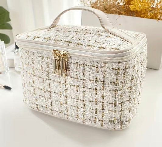 Makeup bag